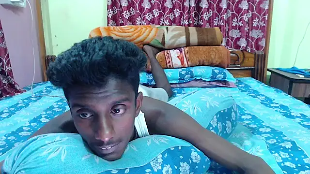 Snapshot of Skinny_Blackberry chatting on 02-21-25, 05:46 Skinny Blackberry online show from 02-21-25, 05:46