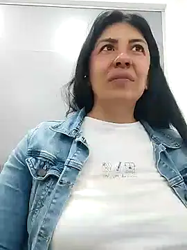 aisha latina online show from 12-09-24, 03:00