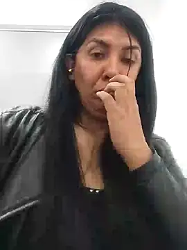 aisha latina online show from 12-10-24, 07:00