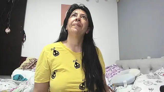 aisha latina online show from 12-15-24, 11:42