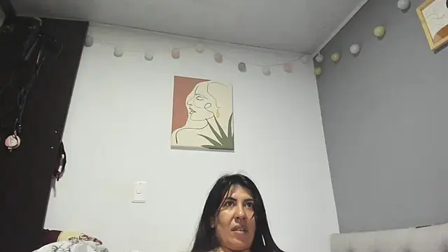 aisha latina online show from 12-16-24, 02:47