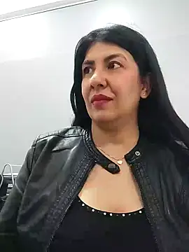 aisha latina online show from 01-23-25, 02:50