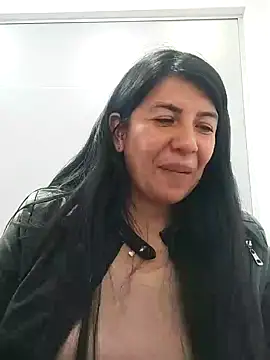 aisha latina online show from 01-27-25, 06:52