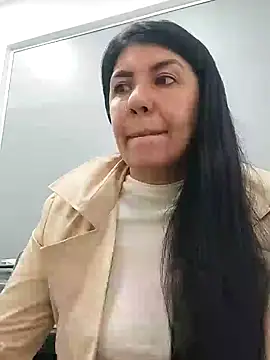 aisha latina online show from 02-10-25, 02:05