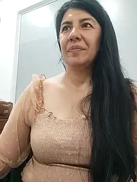 aisha latina online show from 03-04-25, 03:59