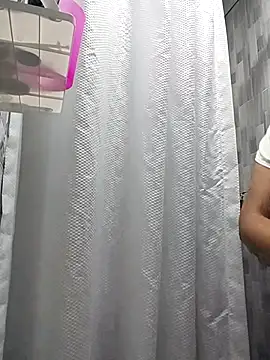 aisha latina online show from 12-15-25, 01:59