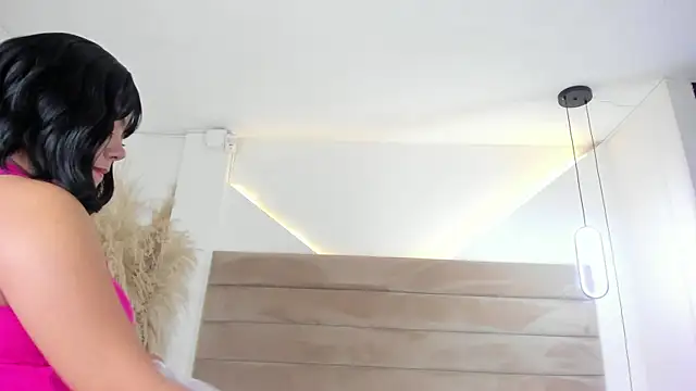 ValerieDiaz  online show from 10-08-25, 12:14