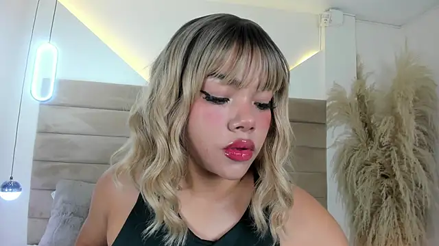 ValerieDiaz  online show from 10-21-25, 12:17