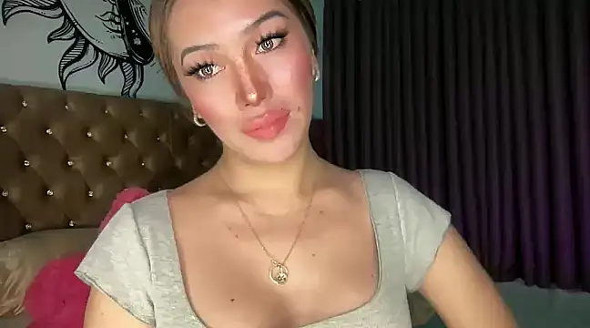 Jasmine Elcock online show from 12-19-24, 08:34