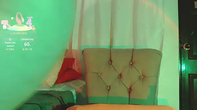 Snapshot of karlablue_ chatting on 09-18-25, 02:35 karlablue online show from 09-18-25, 02:35