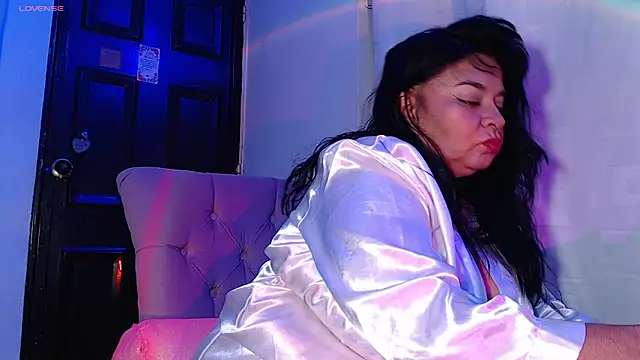 Snapshot of karlablue_ chatting on 10-01-25, 12:49 karlablue online show from 10-01-25, 12:49