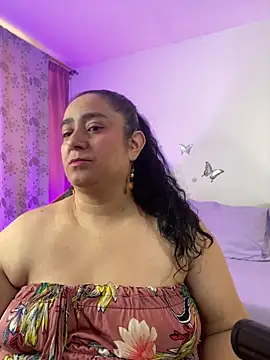 Snapshot of agathaxxx-69 chatting on 06-15-26, 08:00 agathaxxx-69 online show from 06-15-26, 08:00