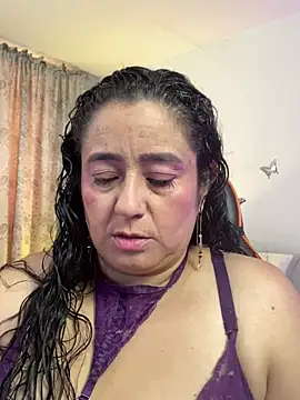 Snapshot of agathaxxx-69 chatting on 06-30-26, 08:10 agathaxxx-69 online show from 06-30-26, 08:10
