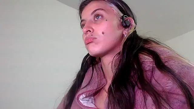 mariecam420 online show from 12-17-24, 04:12