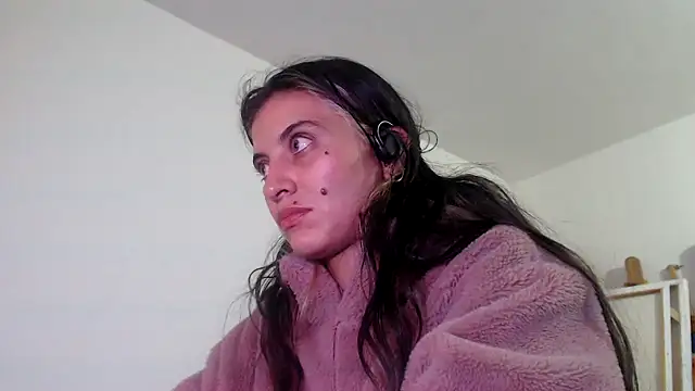 mariecam420 online show from 12-17-24, 07:18