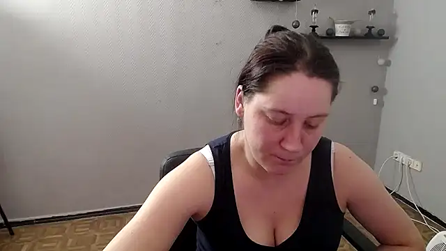 JosieJun  online show from 03-16-25, 05:50