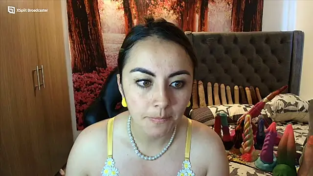 sofia23dirty online show from 10-10-25, 03:44