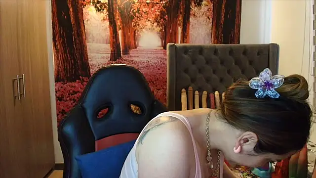 Snapshot of sofia23dirty chatting on 02-14-26, 03:53 sofia23dirty online show from 02-14-26, 03:53