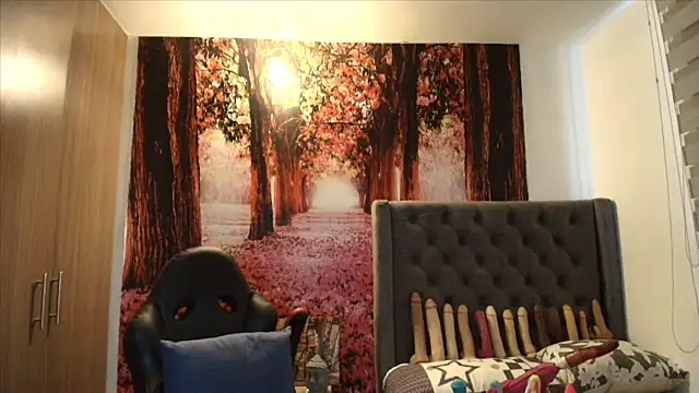 Snapshot of sofia23dirty chatting on 02-22-26, 05:44 sofia23dirty online show from 02-22-26, 05:44