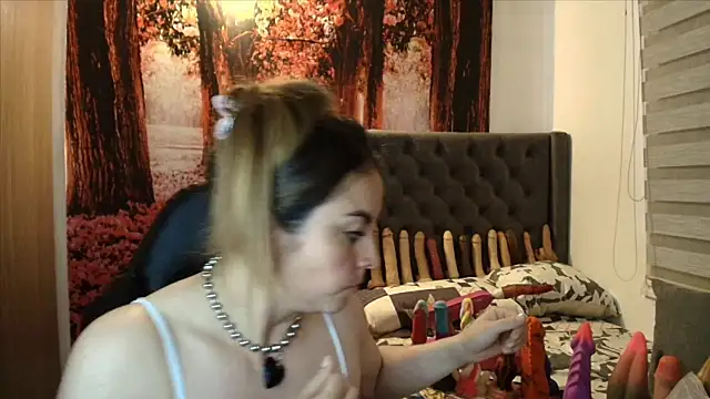 Snapshot of sofia23dirty chatting on 03-03-26, 10:15 sofia23dirty online show from 03-03-26, 10:15