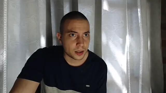 Armando 2002 online show from 11-17-25, 05:52