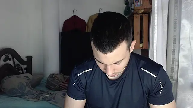 Snapshot of Armando_2002 chatting on 07-14-26, 01:50 Armando 2002 online show from 07-14-26, 01:50