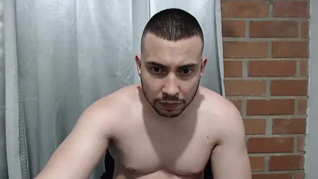Snapshot of Armando_2002 chatting on 07-20-26, 05:00 Armando 2002 online show from 07-20-26, 05:00