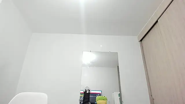 Snapshot of esmeraldamfc chatting on 03-13-25, 12:46 esmeraldamfc online show from 03-13-25, 12:46