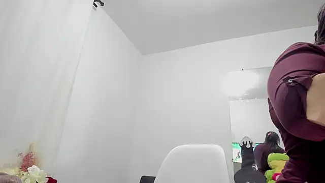 Snapshot of esmeraldamfc chatting on 03-14-25, 12:32 esmeraldamfc online show from 03-14-25, 12:32