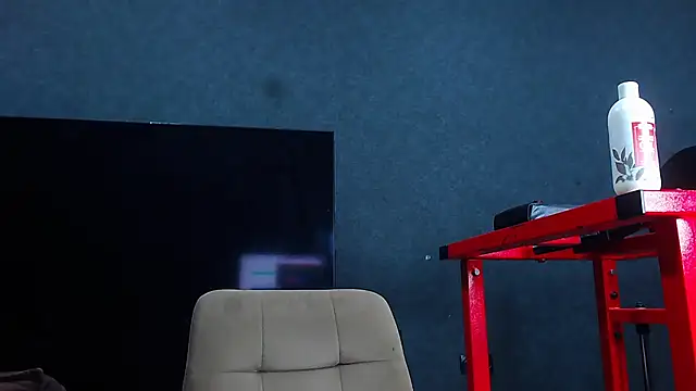 muscularjohnforuX online show from 05-10-26, 07:46