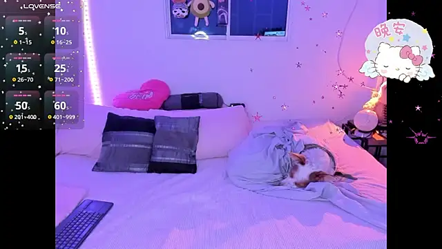 MollyG18 online show from 10-18-25, 12:24