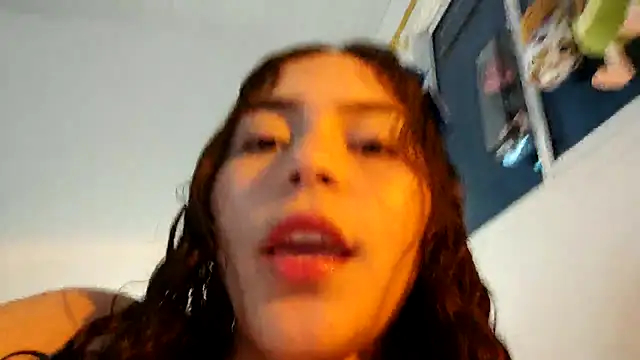 MollyG18 online show from 11-04-25, 03:38