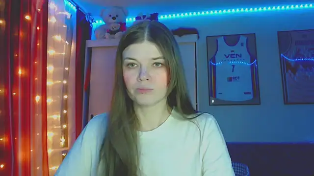 Snapshot of Klementa chatting on 04-12-26, 06:24 Klementa online show from 04-12-26, 06:24