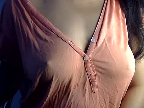 Snapshot of SiaraSiyA chatting on 11-07-25, 06:08 SiaraSiyA online show from 11-07-25, 06:08