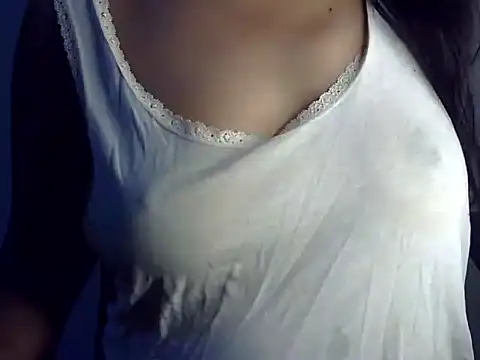 Snapshot of SiaraSiyA chatting on 11-09-25, 06:39 SiaraSiyA online show from 11-09-25, 06:39