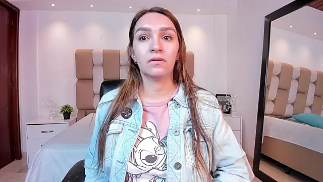 miataylorr1 online show from 11-15-25, 12:56