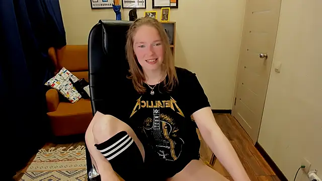  fiona Love online show from 05-16-26, 08:07