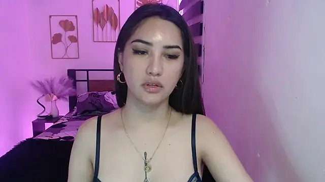 Snapshot of TS_QueenMistress chatting on 03-17-25, 08:29 TS QueenMistress online show from 03-17-25, 08:29