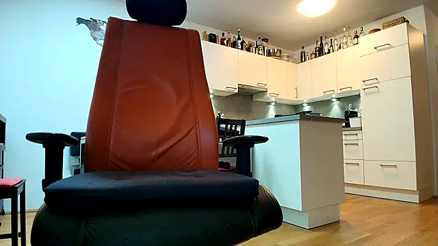 crazylemy online show from 06-19-26, 06:29