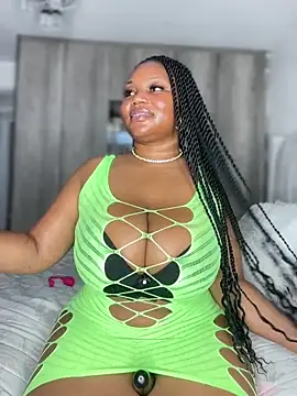 Hyra Ari online show from 12-16-25, 02:00