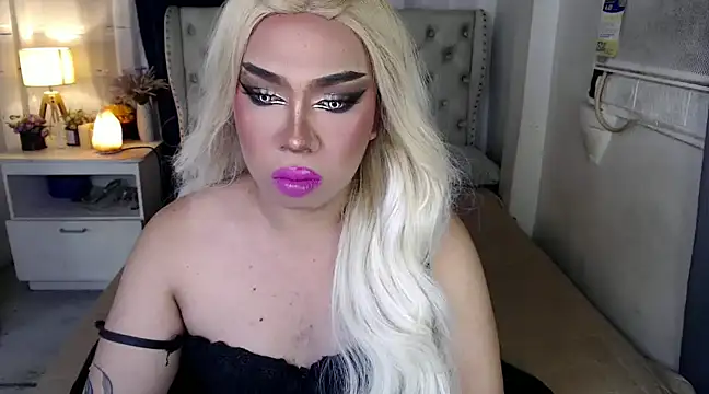 RebecaNextToYou online show from 01-14-25, 04:50