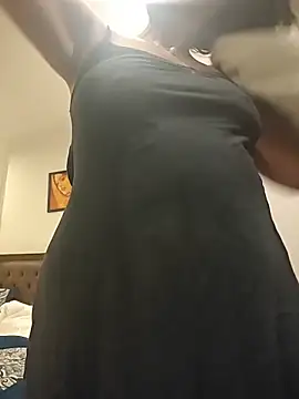 Susannemilf online show from 04-29-26, 05:52