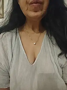 Susannemilf online show from 05-08-26, 06:19