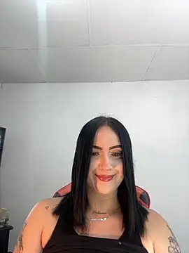 mia anyeli online show from 10-22-25, 03:40