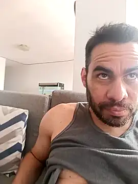 Snapshot of javiermarval83 chatting on 01-30-25, 04:45 javiermarval83 online show from 01-30-25, 04:45