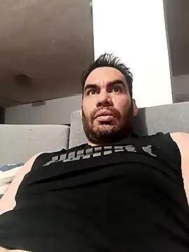 Snapshot of javiermarval83 chatting on 02-03-25, 02:25 javiermarval83 online show from 02-03-25, 02:25