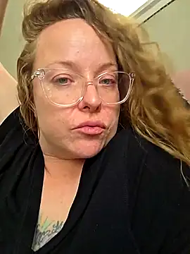 julimonroe online show from 03-11-25, 08:09