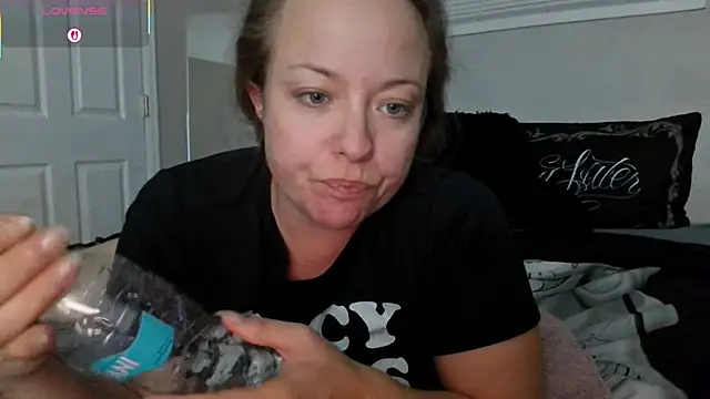 julimonroe online show from 11-06-25, 02:45