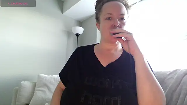 julimonroe online show from 01-12-26, 02:44