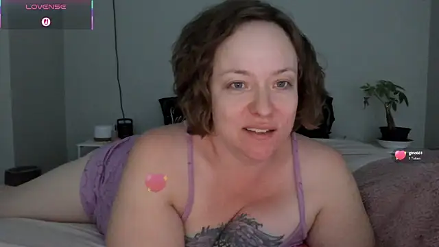julimonroe online show from 05-08-26, 03:56